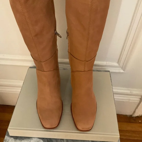 Dolce Vita Fynn knee-high boot in brown nubuck. Size 9 - Picture 5 of 14